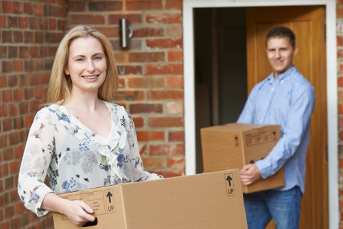 Mobile self storage unit delivered to a Bow home for convenient packing